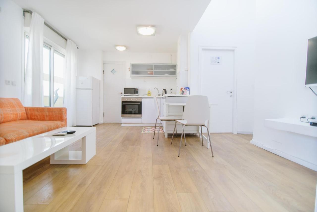 Ben Yehuda Rooftop Apartments เทลอาวีฟ ภายนอก รูปภาพ